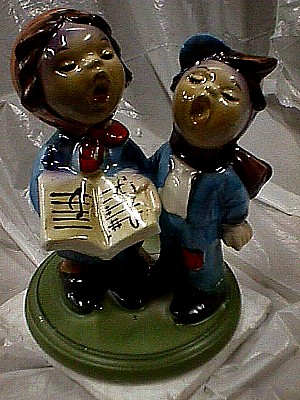 Ceramic Children Singing.JPG (58132 bytes)