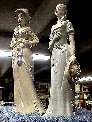 Ceramic Girl Pair 1.JPG (61769 bytes)