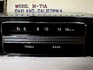 Afco M-71A AM Car Radio a.JPG (30869 bytes)
