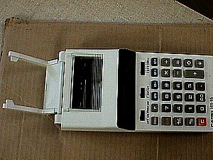 Casio HR-15 Mini Printing Calculator a.JPG (34392 bytes)