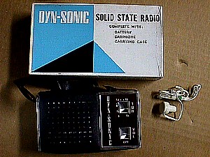 Dyn-Sonic Pocket Radio.JPG (33794 bytes)