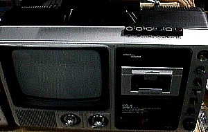 GS-9 TV-Radio Cassette Monitor.JPG (23622 bytes)