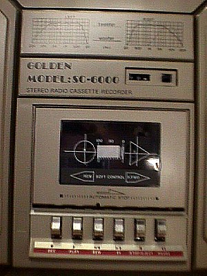 Golden SC 6000 Boom Box c.JPG (54516 bytes)