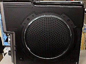 Hitachi K-1100 TV with 3 Way Power b.JPG (36376 bytes)