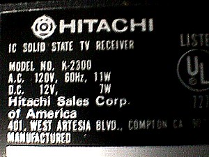 Hitachi K-2300 TV with Digital Quartz Clock k.JPG (28565 bytes)