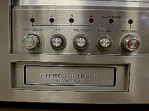 Hitachi SDQ-9910H 8 Track Recording Deck c.JPG (35335 bytes)