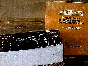 NuSound JCS-607 AM-FM Cassette Radio.JPG (35089 bytes)