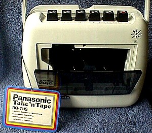 Panasonic RQ 711s Portable Cassette Recorder 1.JPG (40485 bytes)