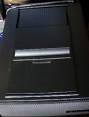 Panasonic TR 5050P Hide-Away TV Set.JPG (42053 bytes)