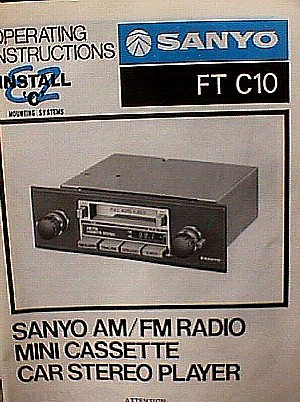 Sanyo FT C10 AM-FM Mini Cassette Stereo Player.JPG (60271 bytes)