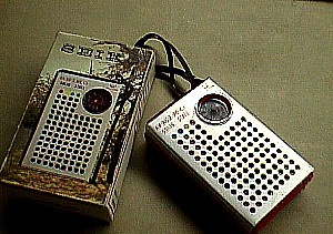 Seiko Solid State Pocket Radio.JPG (35861 bytes)