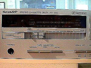 Sharp RT 200 Stereo Cassette Recording Deck c.JPG (37090 bytes)