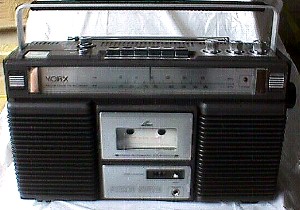Yorx AMFM Stereo Cassette.JPG (26527 bytes)