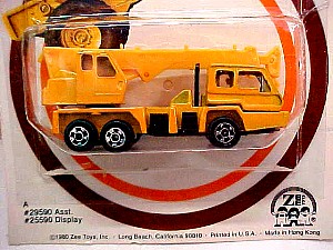 Mini Macks Construction Crane Truck.JPG (36552 bytes)