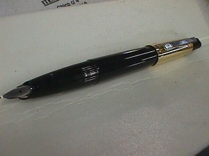 Eversharp Pen 2.JPG (14234 bytes)